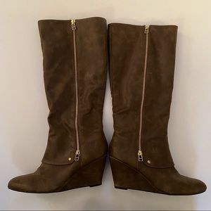 Women’s Wedge Boots